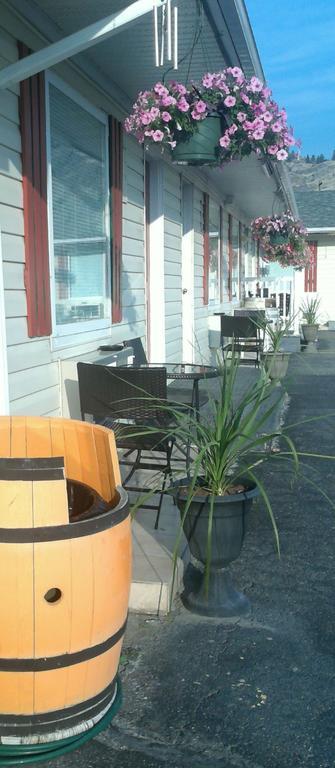 Mount View Motel Оливър Екстериор снимка