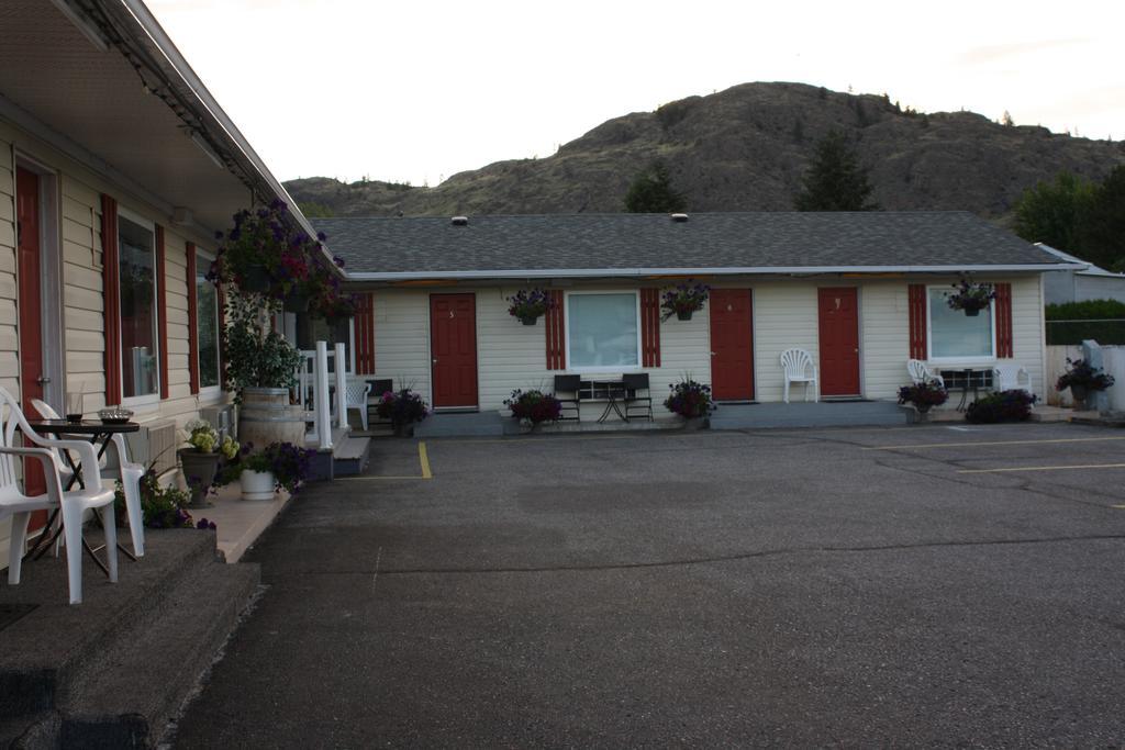 Mount View Motel Оливър Екстериор снимка